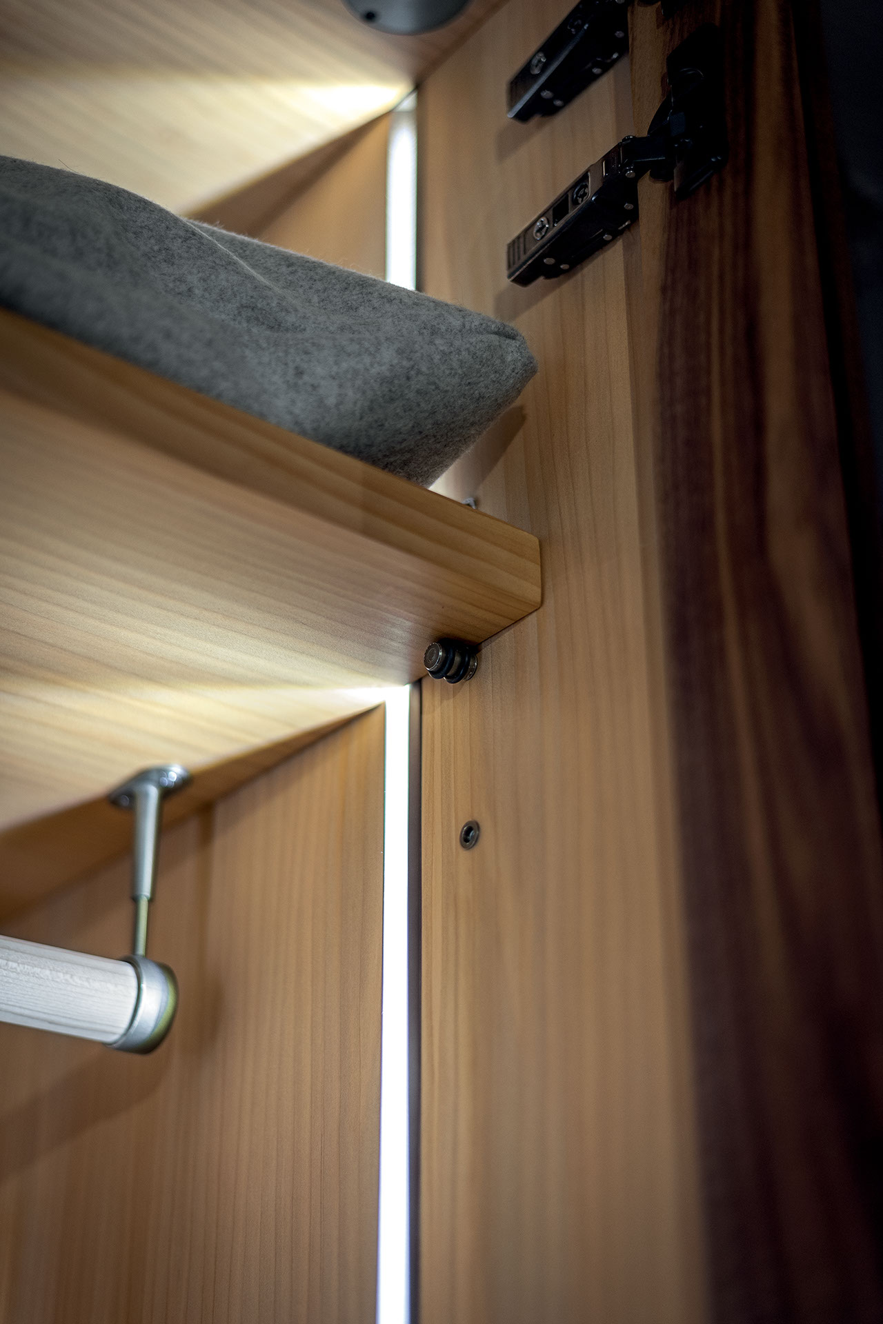 FOUR SEASONS GLASS Gallery 6