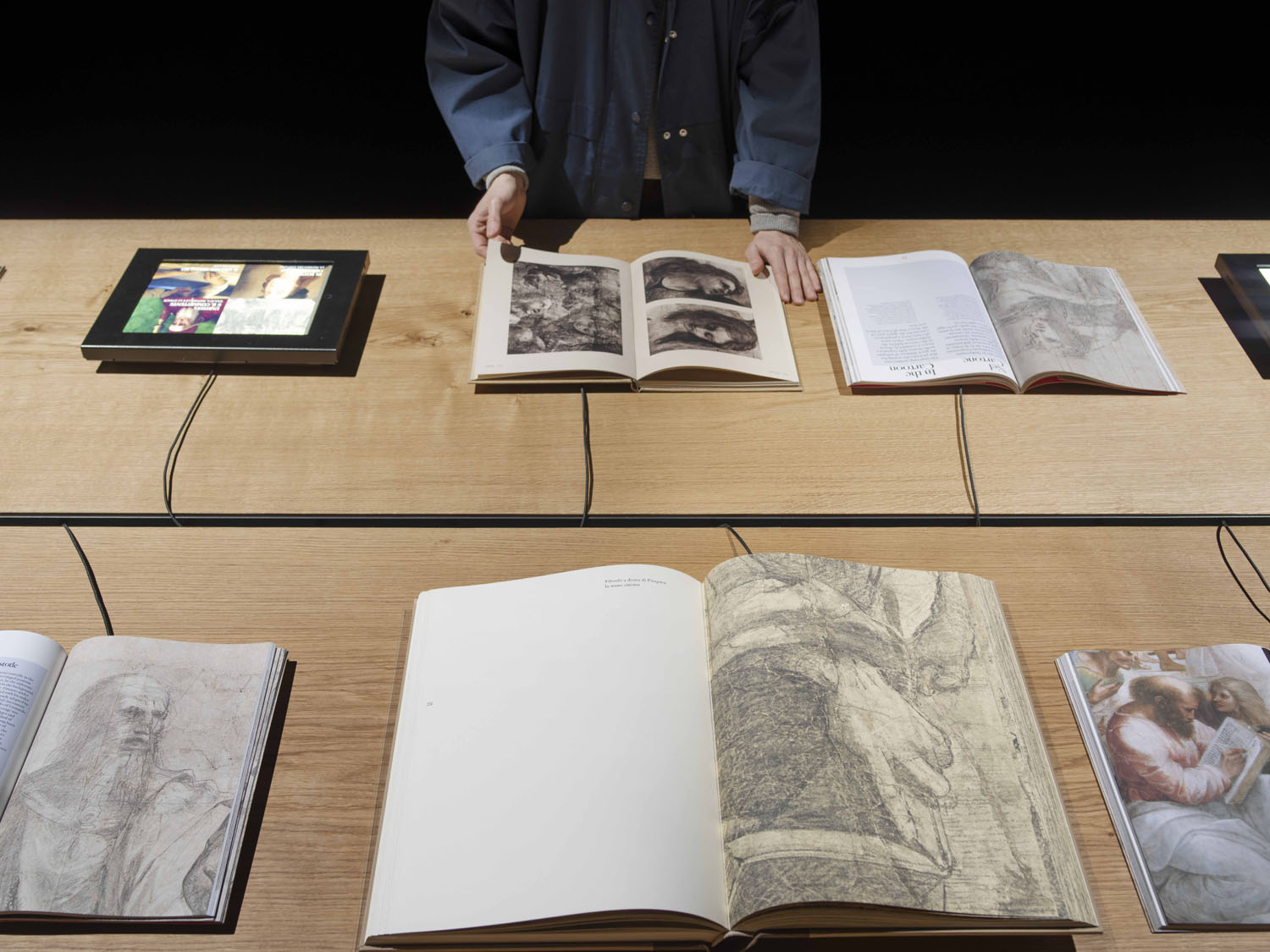 RAFFAELS KARTON-SAAL Gallery 